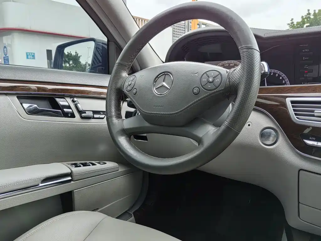 Mercedes-Benz S-Class — миниатюра 29