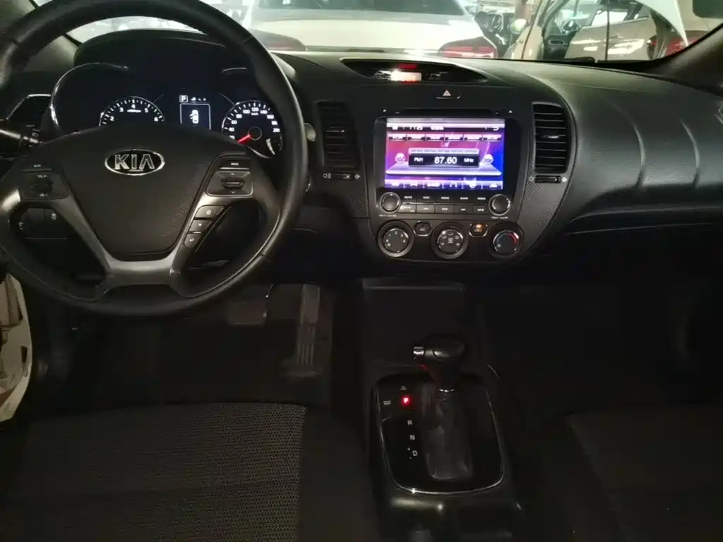 Kia K3 — миниатюра 10