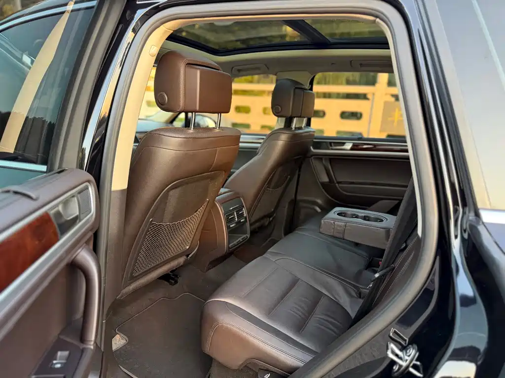 Volkswagen Touareg — миниатюра 14