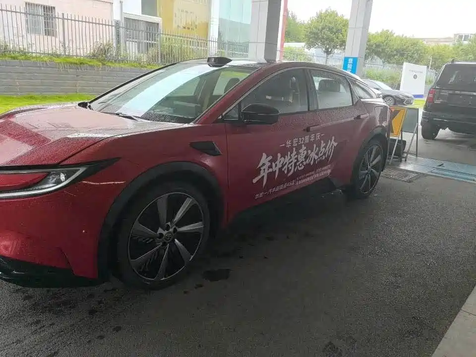 Toyota Toyota BZ5 — миниатюра 10