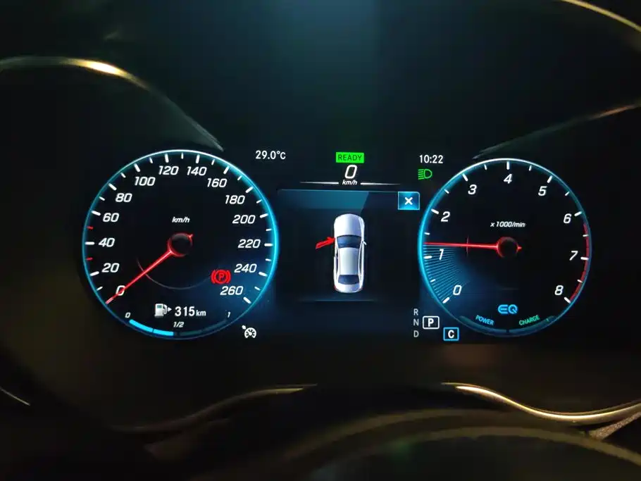 Mercedes-Benz C-Class — миниатюра 14