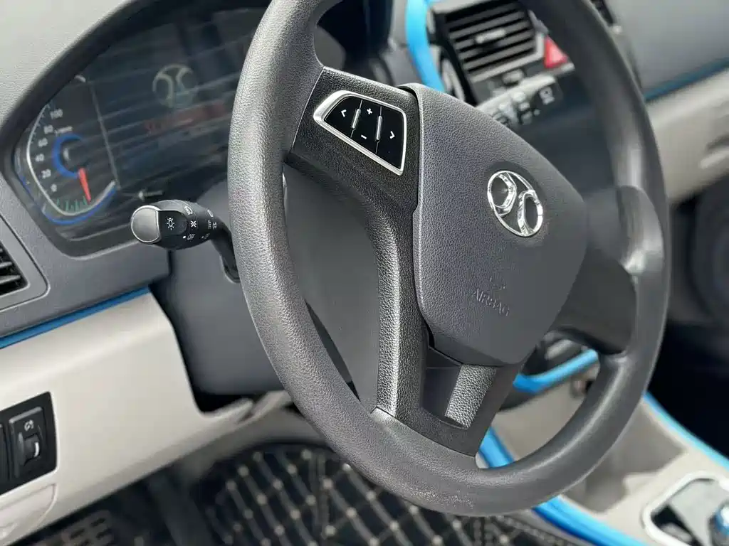 BAIC New Energy EV — миниатюра 6