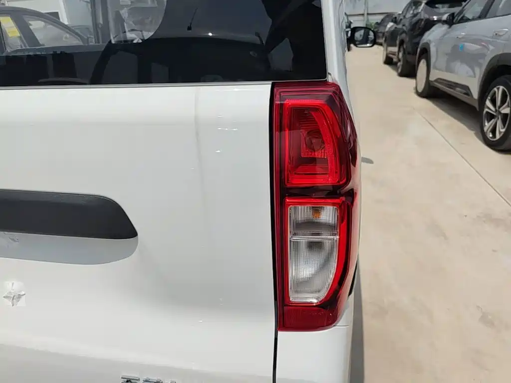 Wuling Zhiguang EV — миниатюра 8
