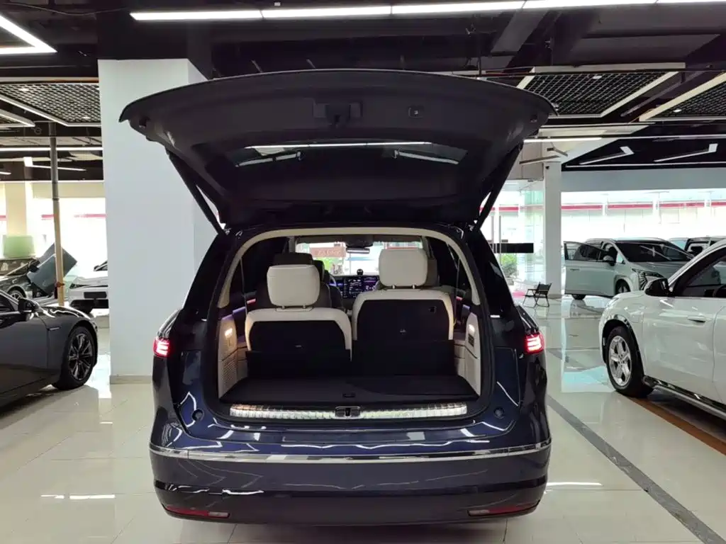 NIO ES8 — миниатюра 19