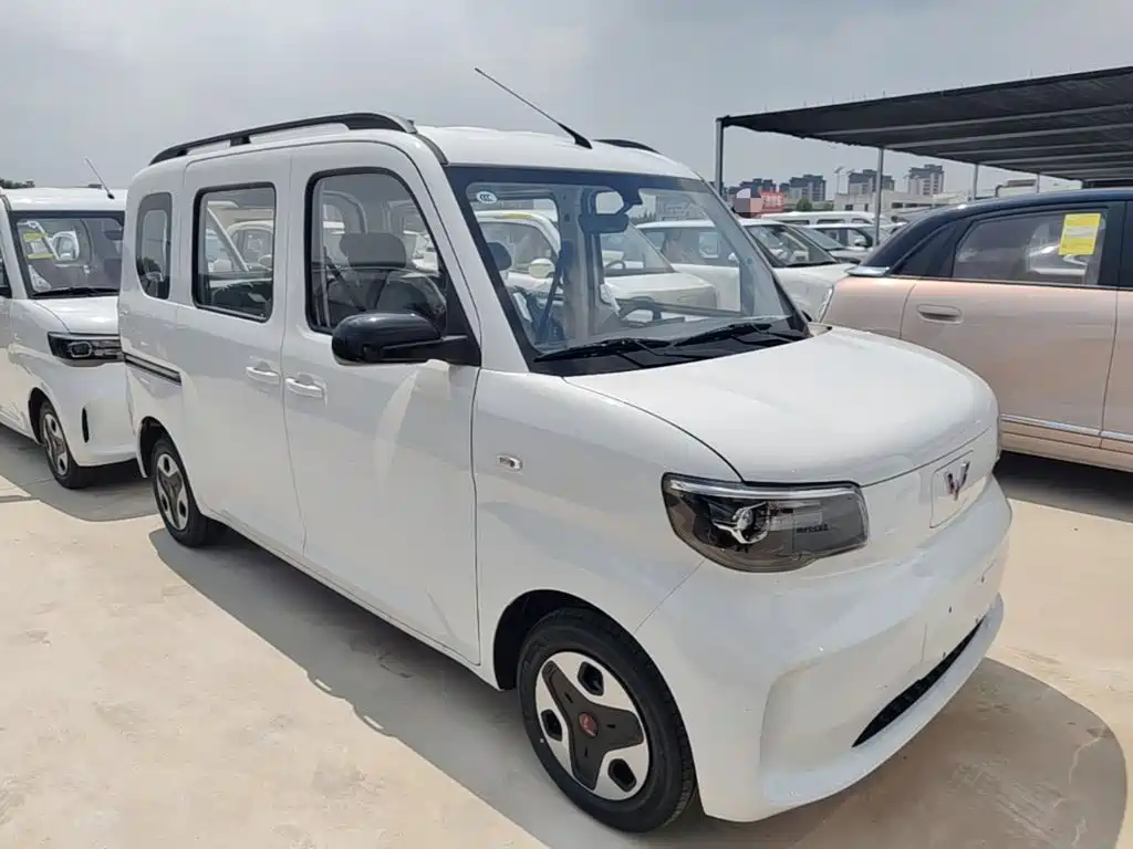 Wuling Zhiguang EV — миниатюра 4