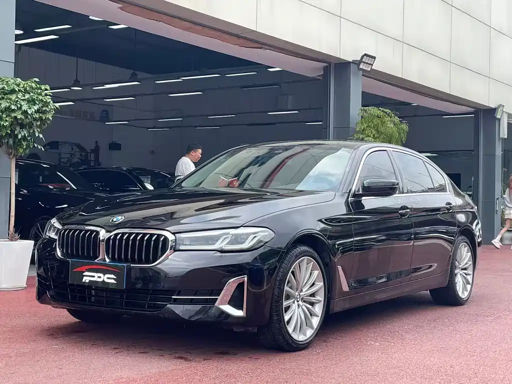 Купить BMW 5 Series