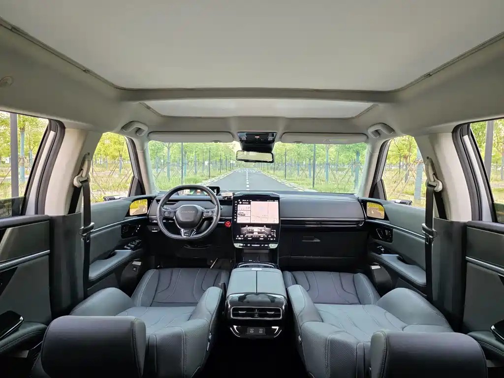 Honda Hiroyo Honda P7 — миниатюра 17