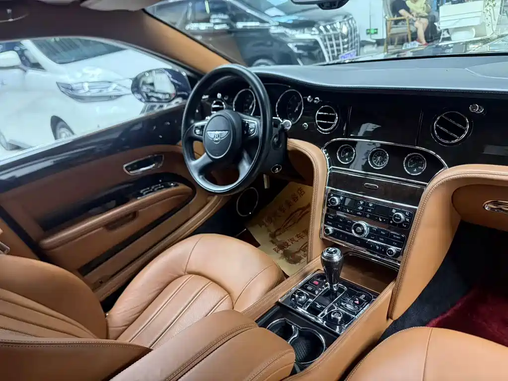Bentley Mulsanne — миниатюра 16