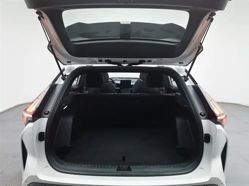 GEELY AUTOMOBILE BOYUE