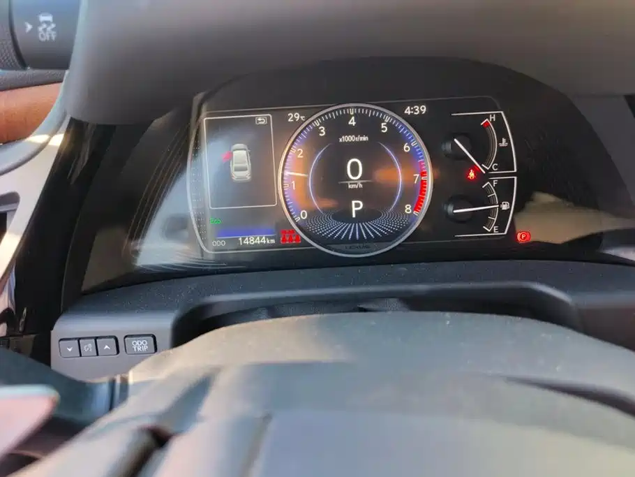 Lexus ES — миниатюра 14