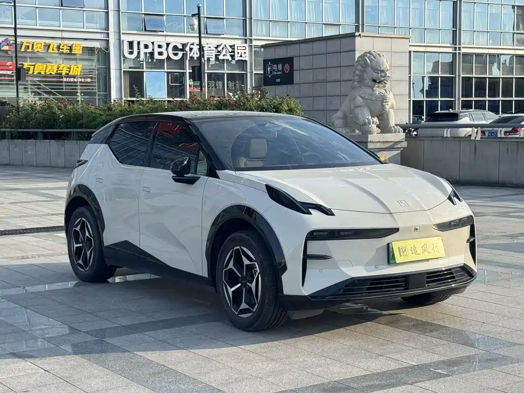 Zeekr X — миниатюра 3