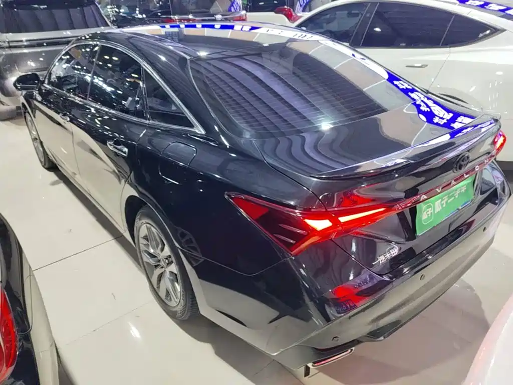 Toyota Avalon — миниатюра 5