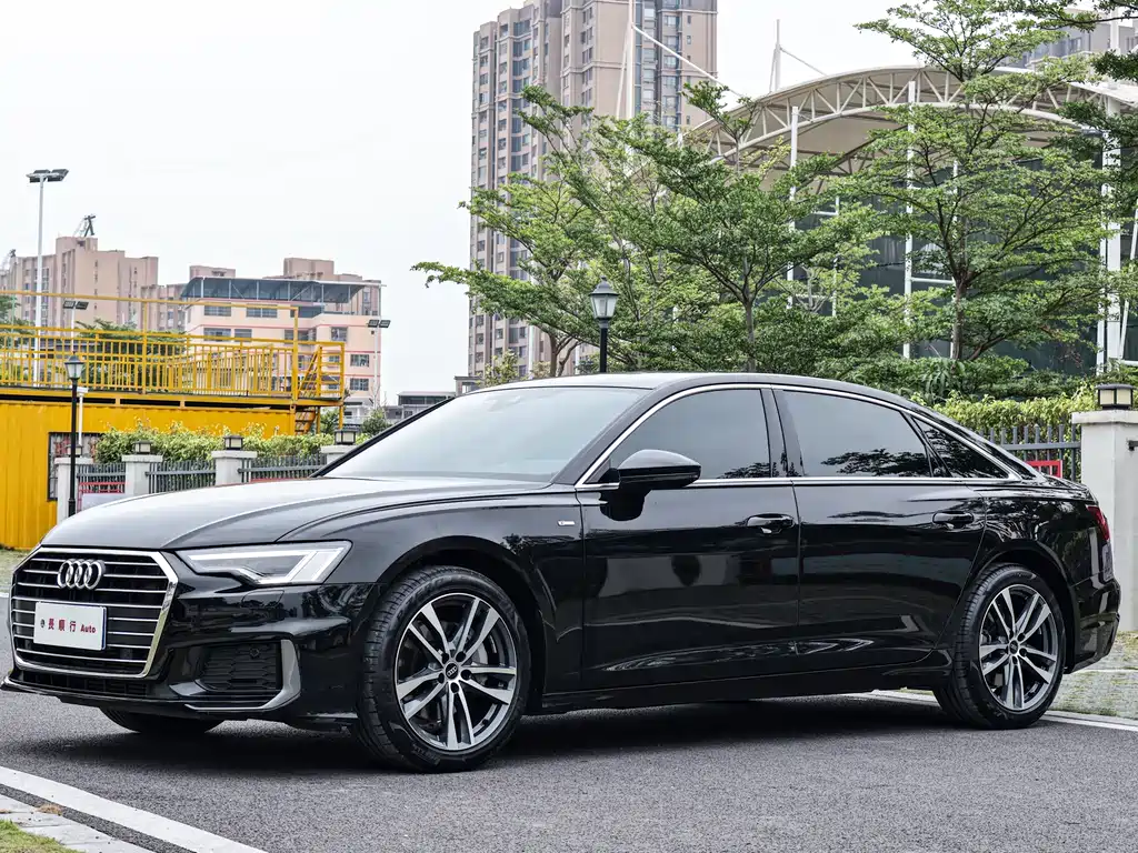 Audi A6L 2022