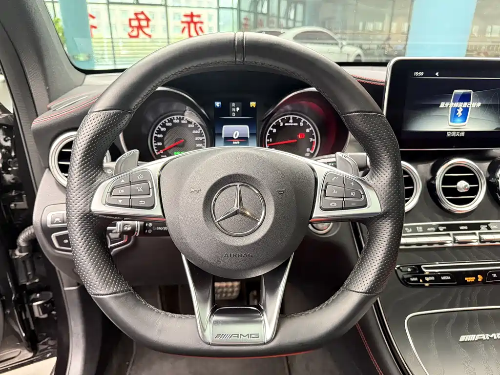 MERCEDES-BENZ GLC AMG