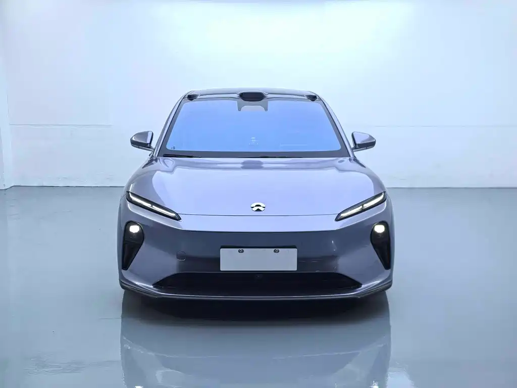 NIO NIO ET5T