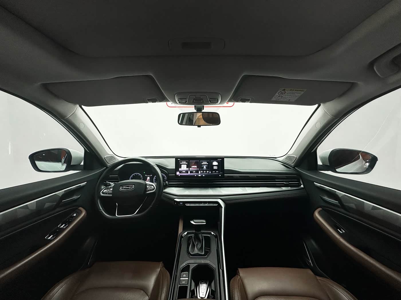 Geely Vision 1.4 л 2023 г. Белый, пробег 24300 км
