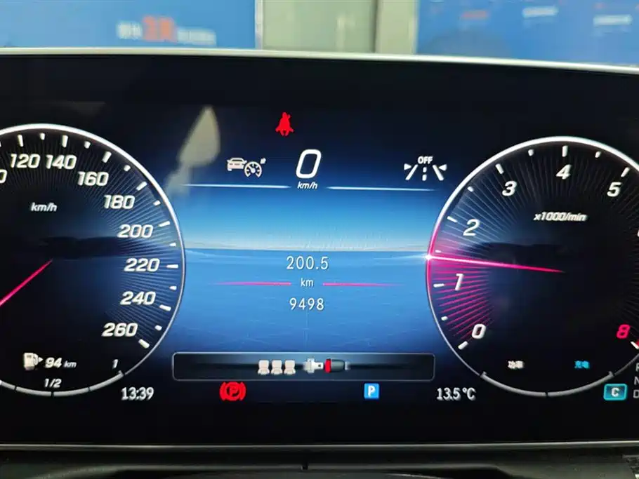 MERCEDES-BENZ C CLASS