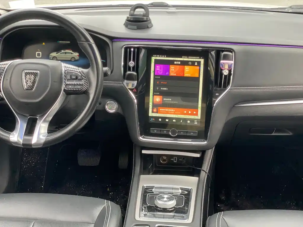 Roewe i6 New Energy — миниатюра 8