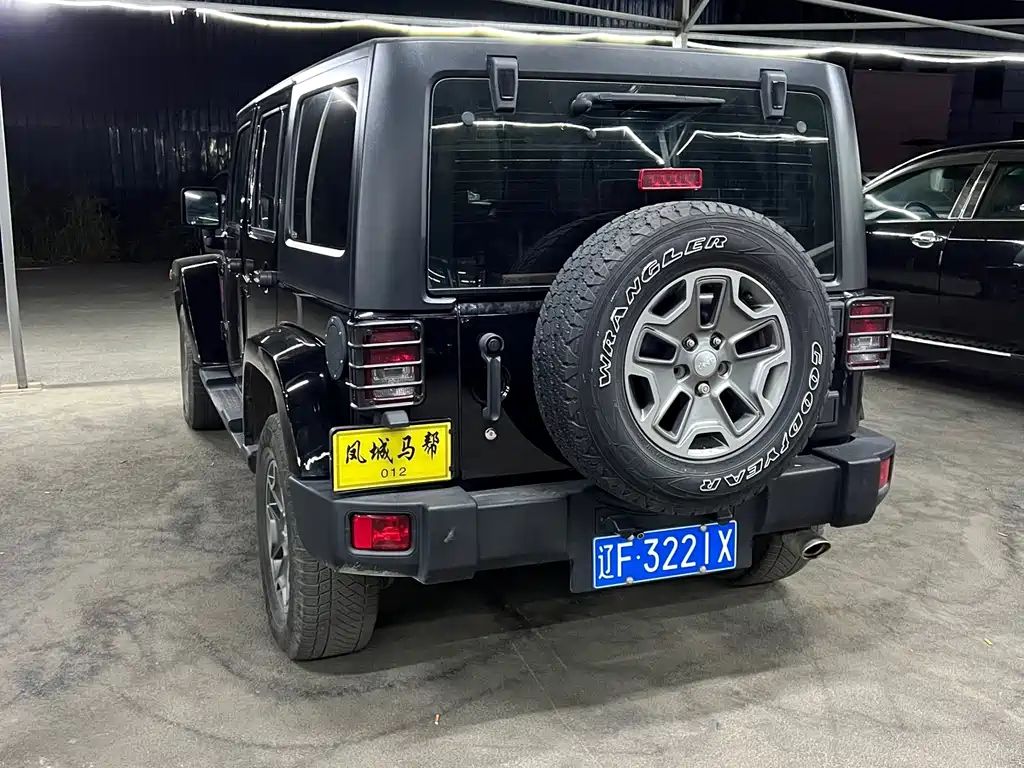 Jeep Wrangler — миниатюра 7