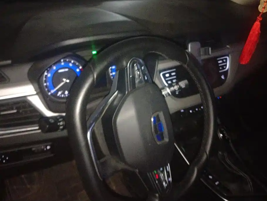 Geely Vision X3 — миниатюра 12
