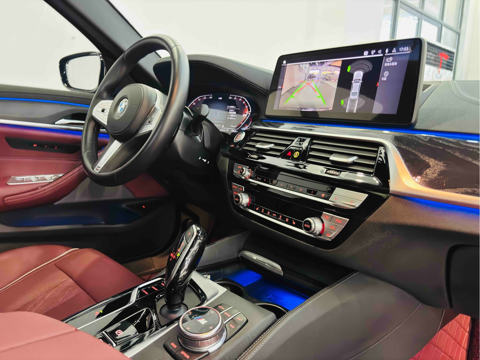 BMW 5 Series — миниатюра 31