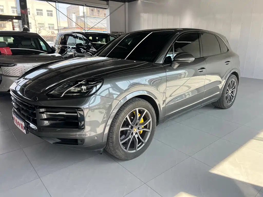 Porsche Cayenne 2024
