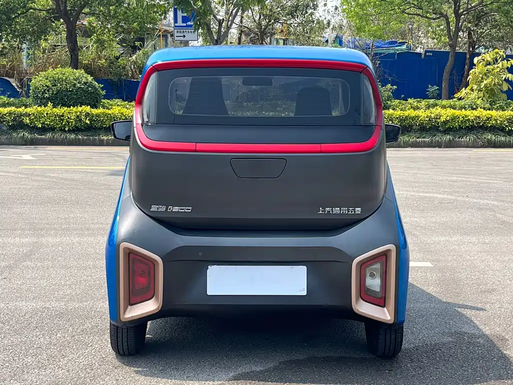 Baojun E200 - фото 5