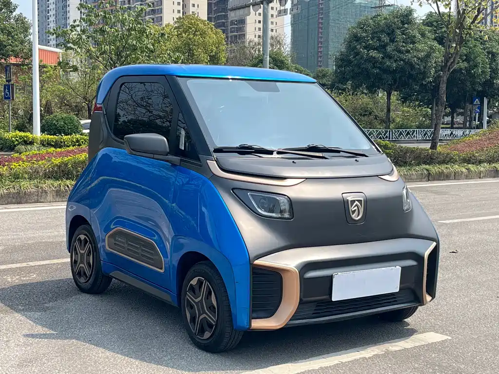 Baojun E200 - фото 3
