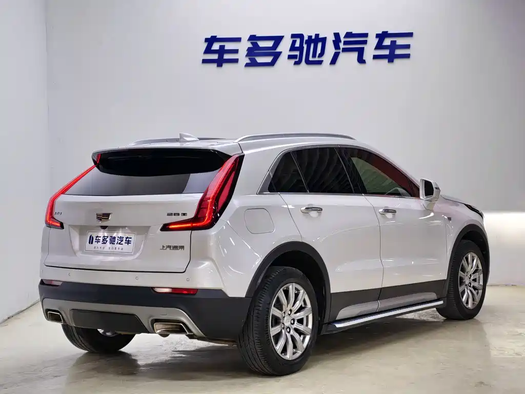 Cadillac XT4 — миниатюра 7