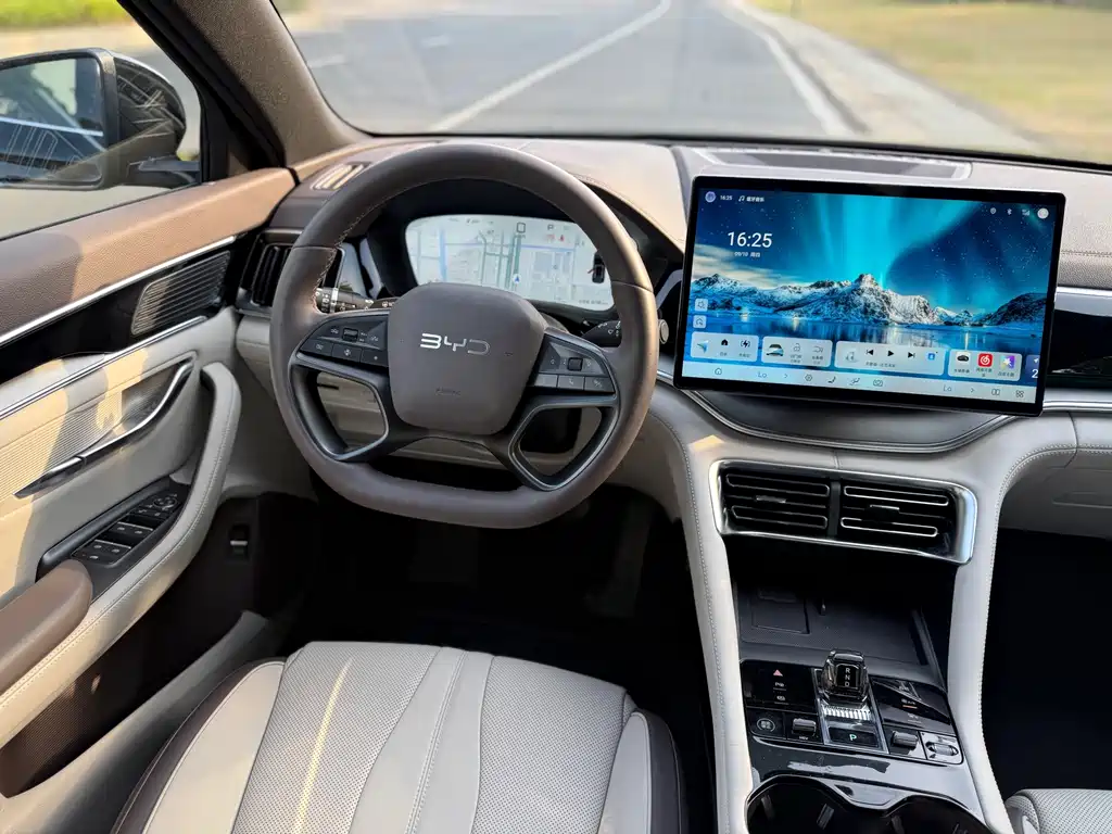 BYD PLUS New Energy — миниатюра 9