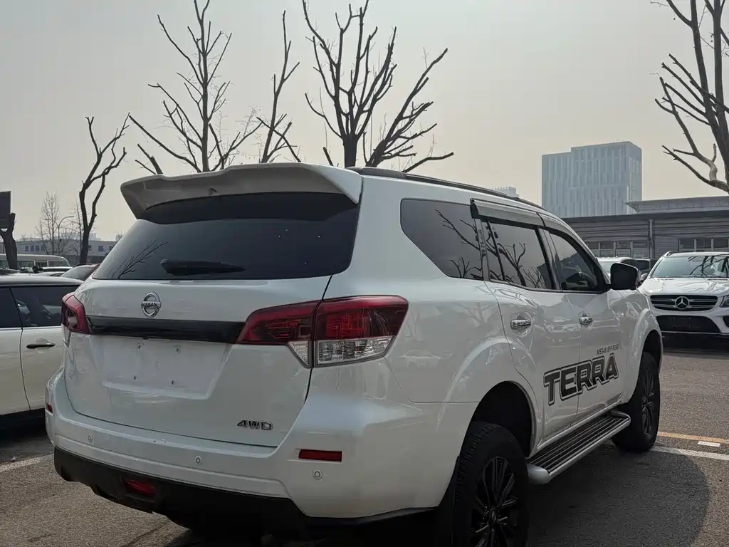 Nissan Terra — миниатюра 18