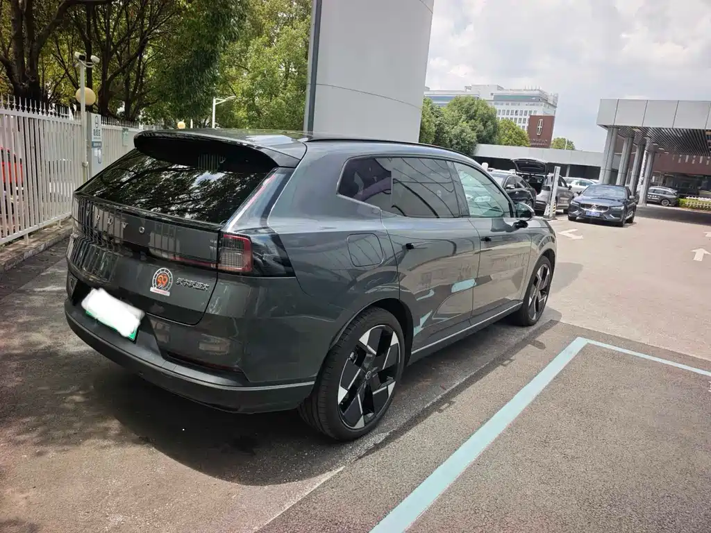 Volvo гибрид Volvo XC70 plug-in — миниатюра 6