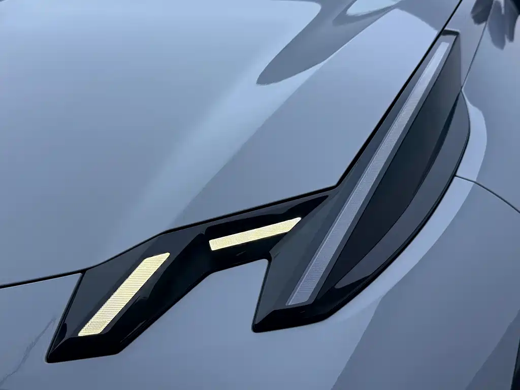 ZEEKR EXTREME KRYPTON X