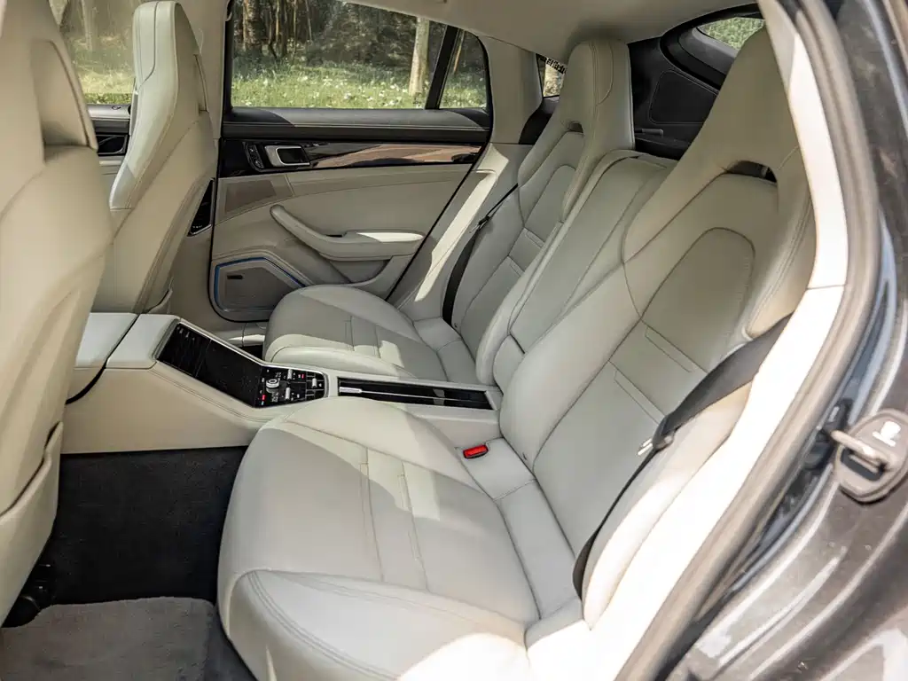Porsche Panamera — миниатюра 6