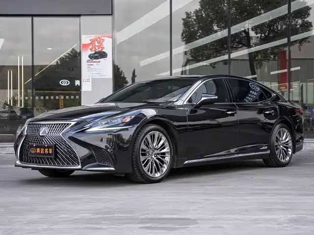 LEXUS LS 2019