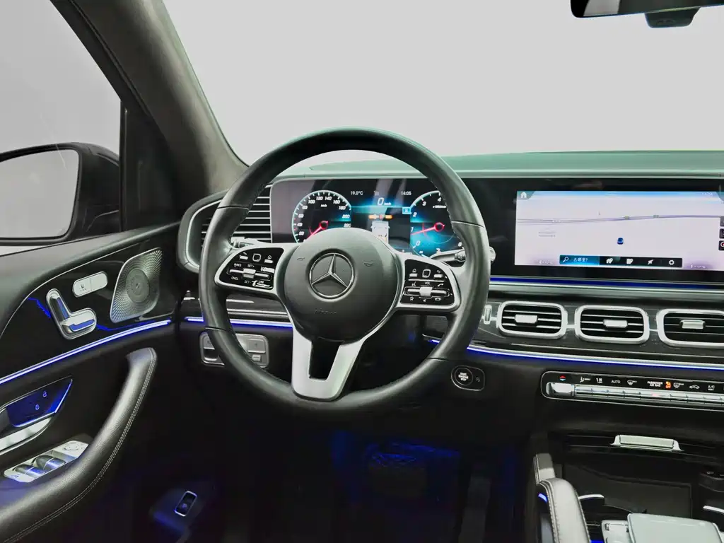 Mercedes-Benz GLE (Import) — миниатюра 12
