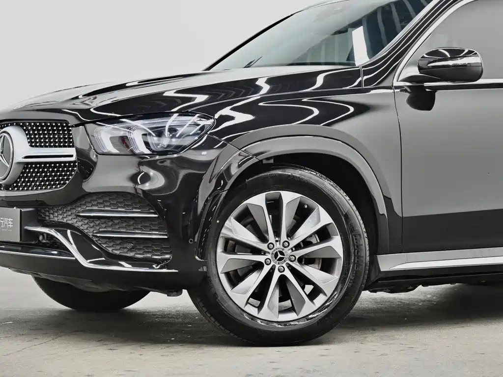Mercedes-Benz GLE (Import) — миниатюра 26