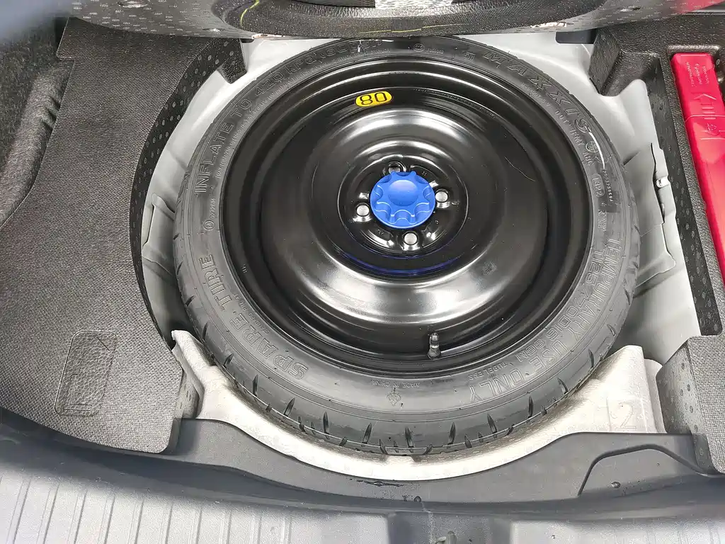 TOYOTA YARIS L ZHIXUAN