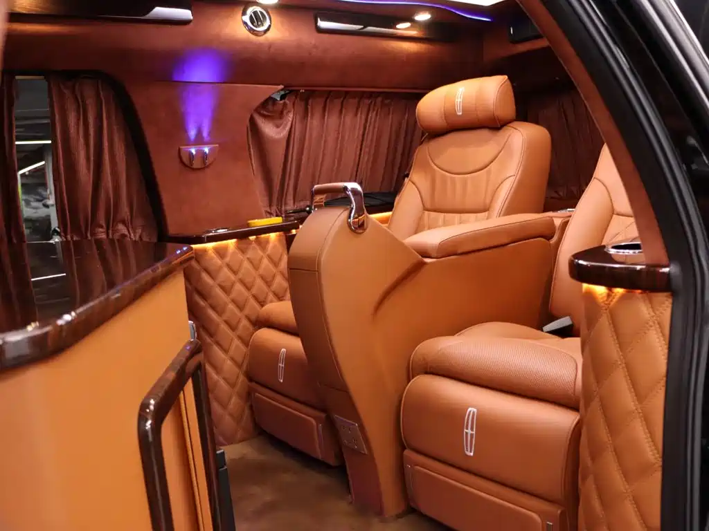 Lincoln Navigator — миниатюра 14