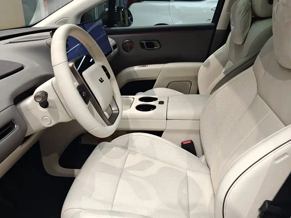 Li Auto i8 2025 Standard