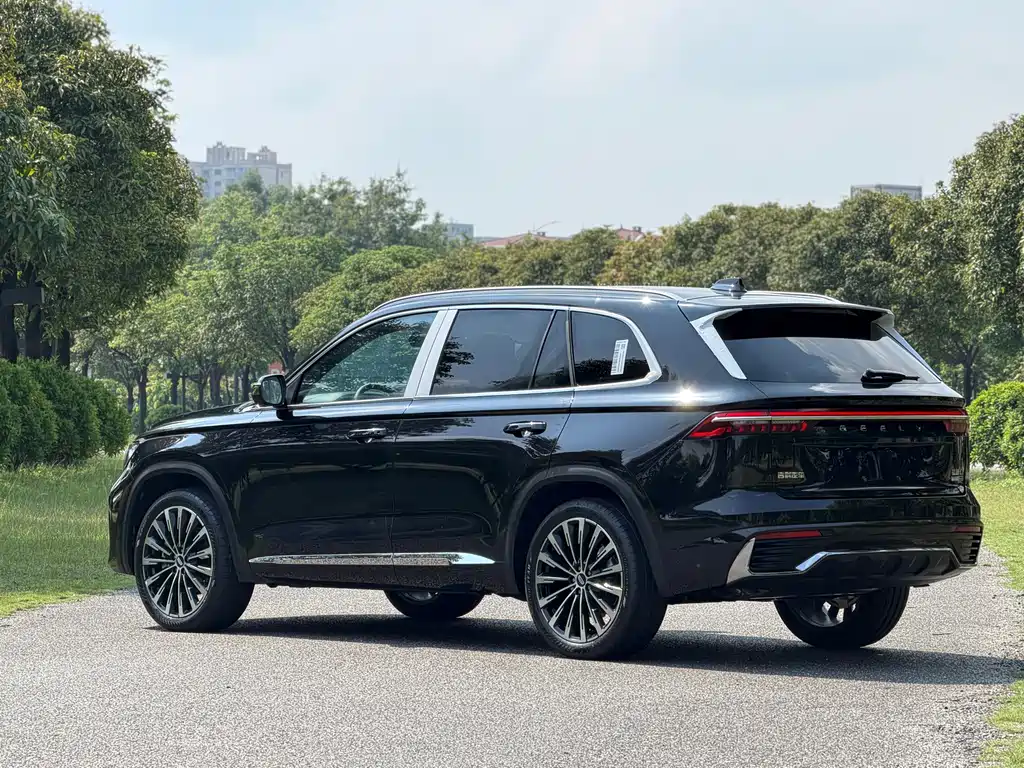 Geely Xingyue L — миниатюра 28