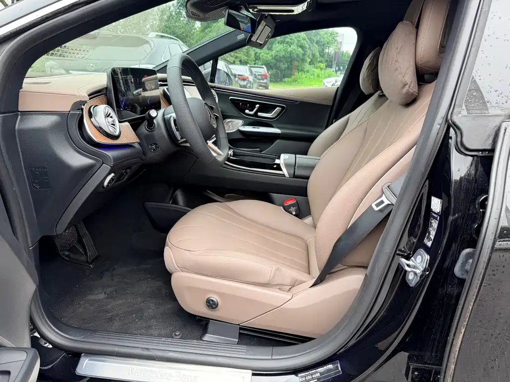 Mercedes-Benz EQE 2025 500 4MATIC Luxury