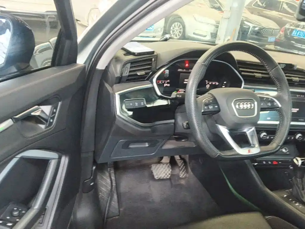 Audi Q3 Sportback — миниатюра 16