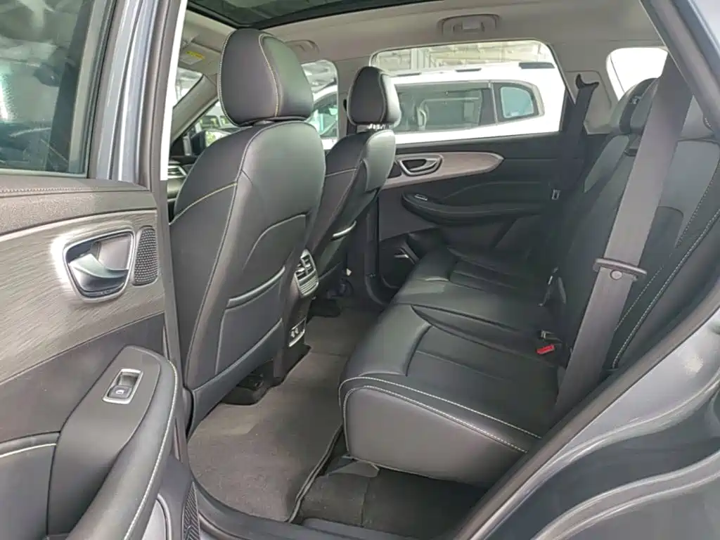 Roewe RX5 New Energy — миниатюра 17