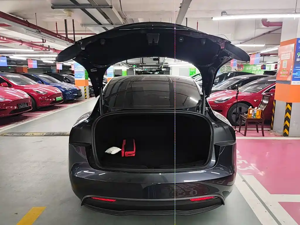 Tesla Model 3 2023 — фото 18