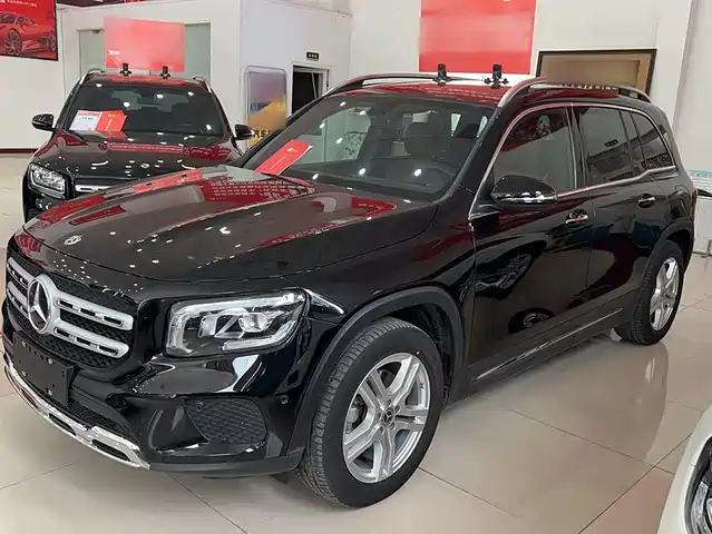 MERCEDES-BENZ  GLB