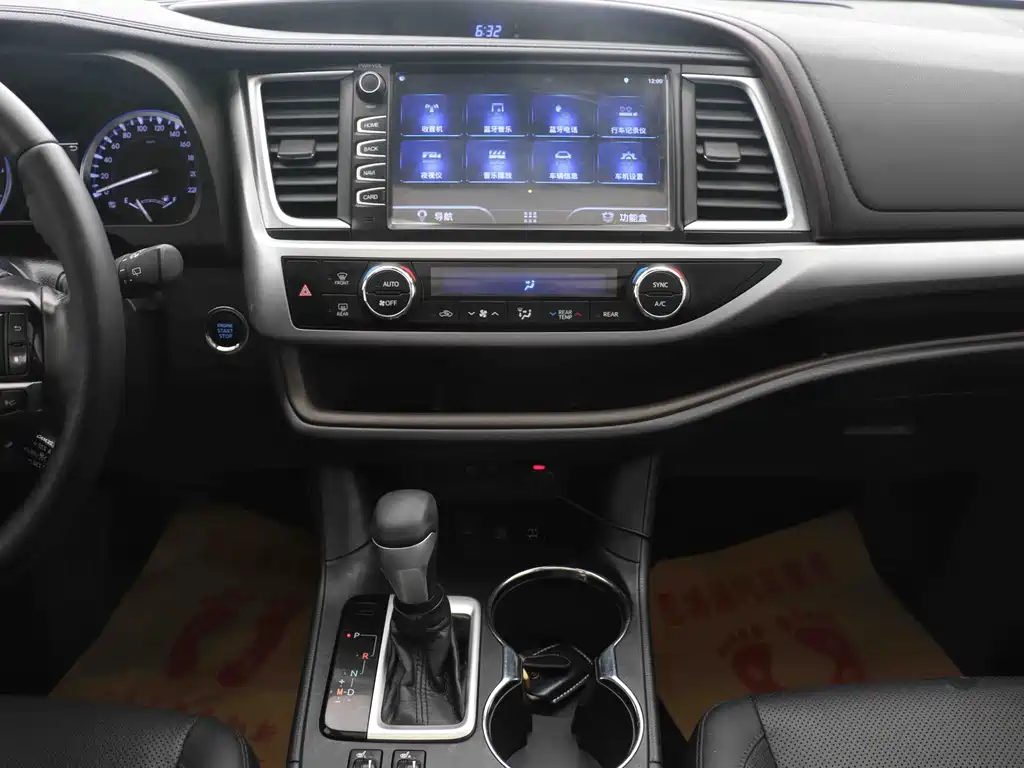 Toyota Highlander 2018 2.0T Luxury 7 мест VI