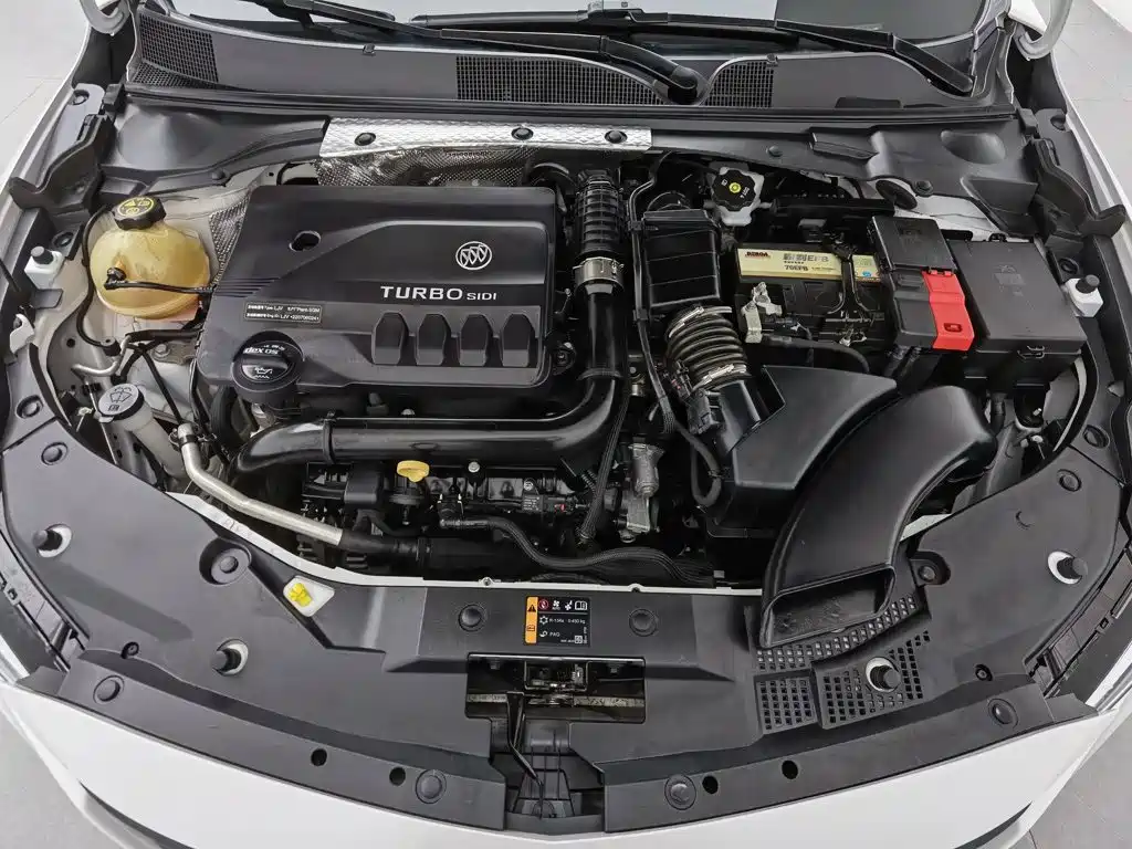 Buick Verano — миниатюра 6