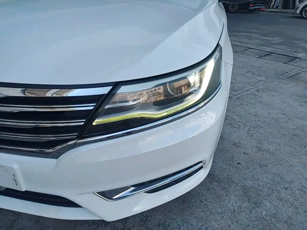 Roewe Roewe i6 Classic — миниатюра 24