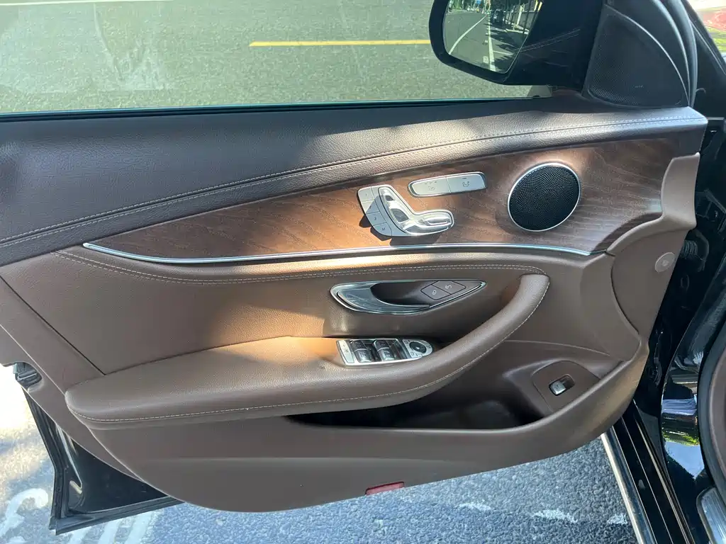Mercedes-Benz E-Class E 2019 E 300 L Fashion